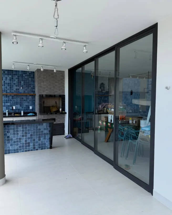 Portas de vidro em Limeira - porta de vidro com integração de ambientes