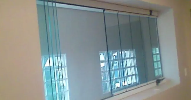 Cortina de vidro para vão e janela